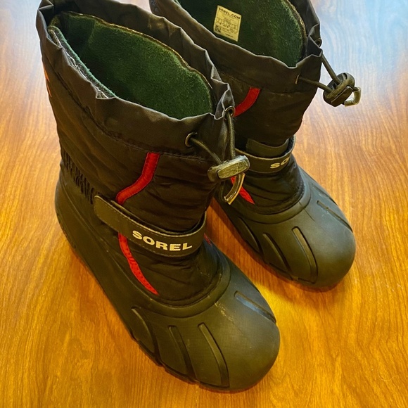 Sorel Kids Black and Red Snow Boots - Picture 2 of 11